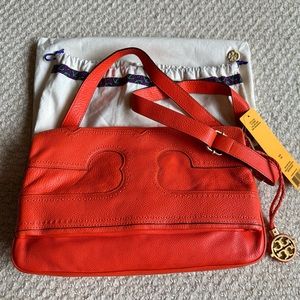 NEW WT Tory Burch beautiful tote. Authentic classic orange